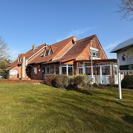 Pension Restaurant Pizzeria Lion Krummhörn Екстериор снимка